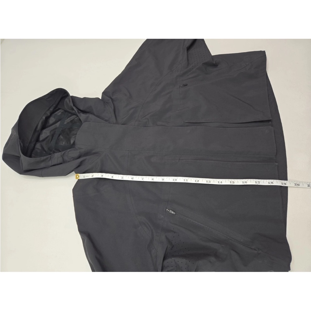Lululemon Rain Chaser Jacket Black Size 4 Womens - Picture 11 of 11